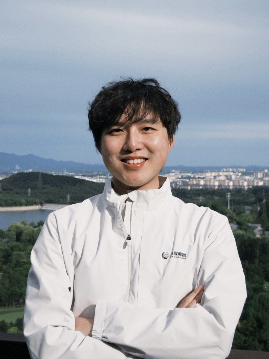 Portrait of Haochen Liu